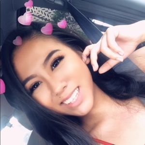 Meet your Posher, Yuria